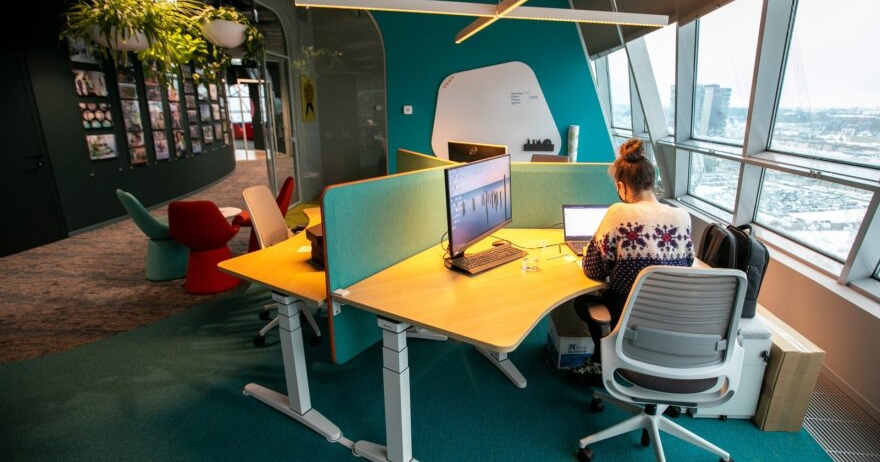 Competition with the whole world: why foreign companies seek after Lithuanian employees?