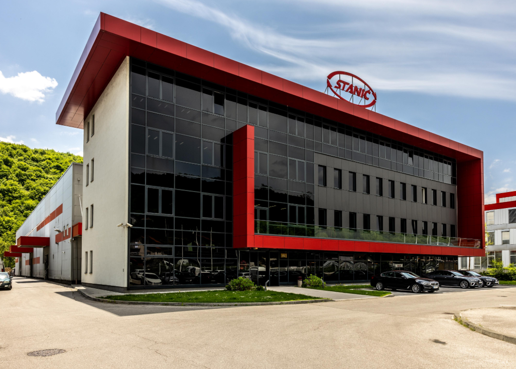 STANIĆ TRADEbackground